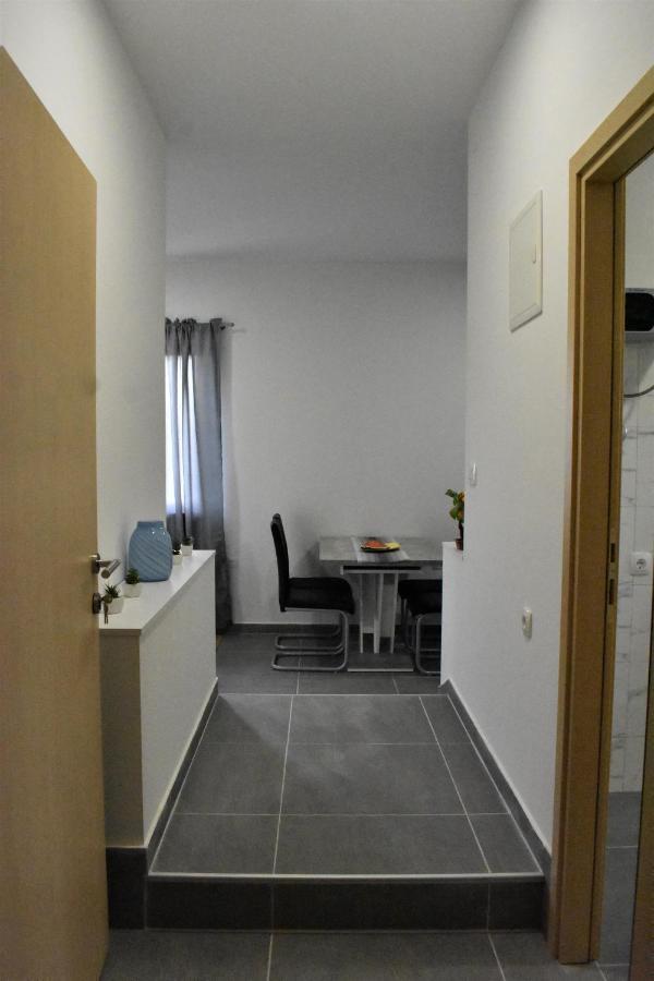 Apartmani Skorpion Каштела Экстерьер фото