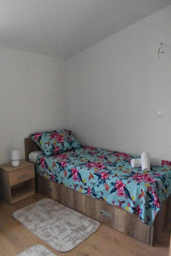 Apartmani Skorpion Каштела Экстерьер фото