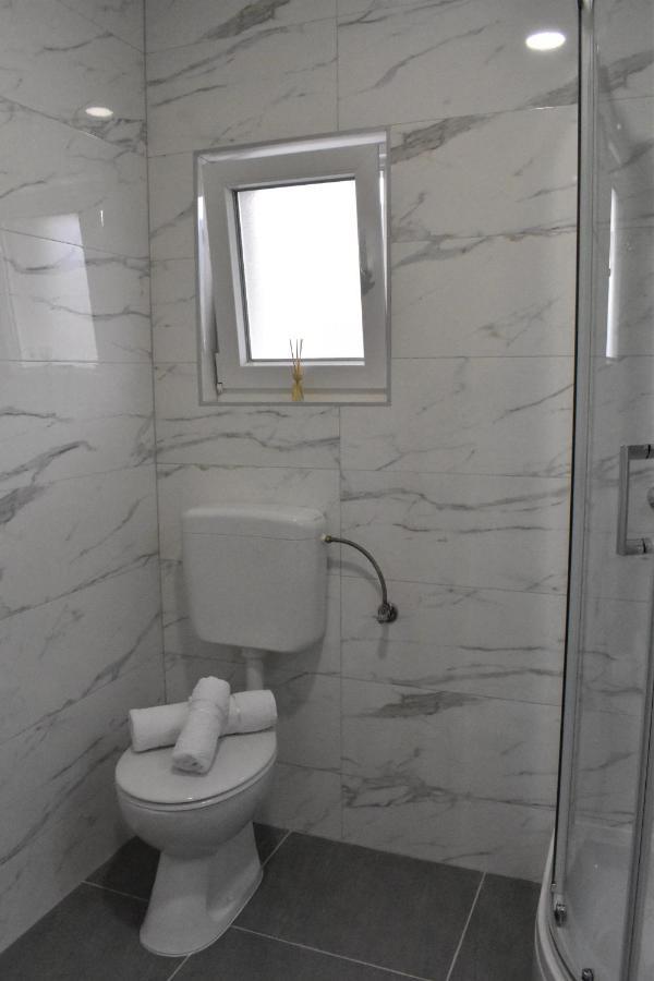 Apartmani Skorpion Каштела Экстерьер фото
