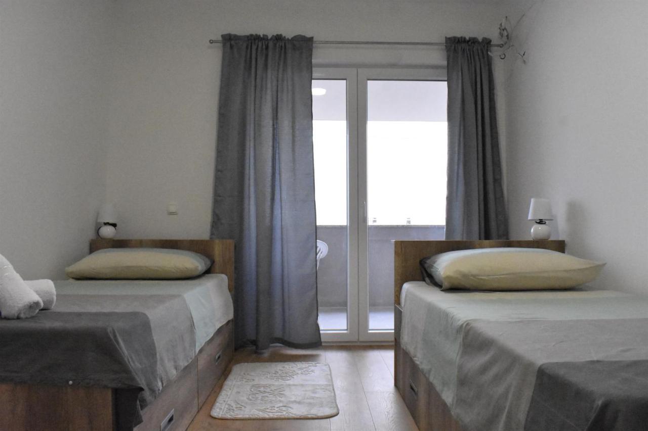 Apartmani Skorpion Каштела Экстерьер фото