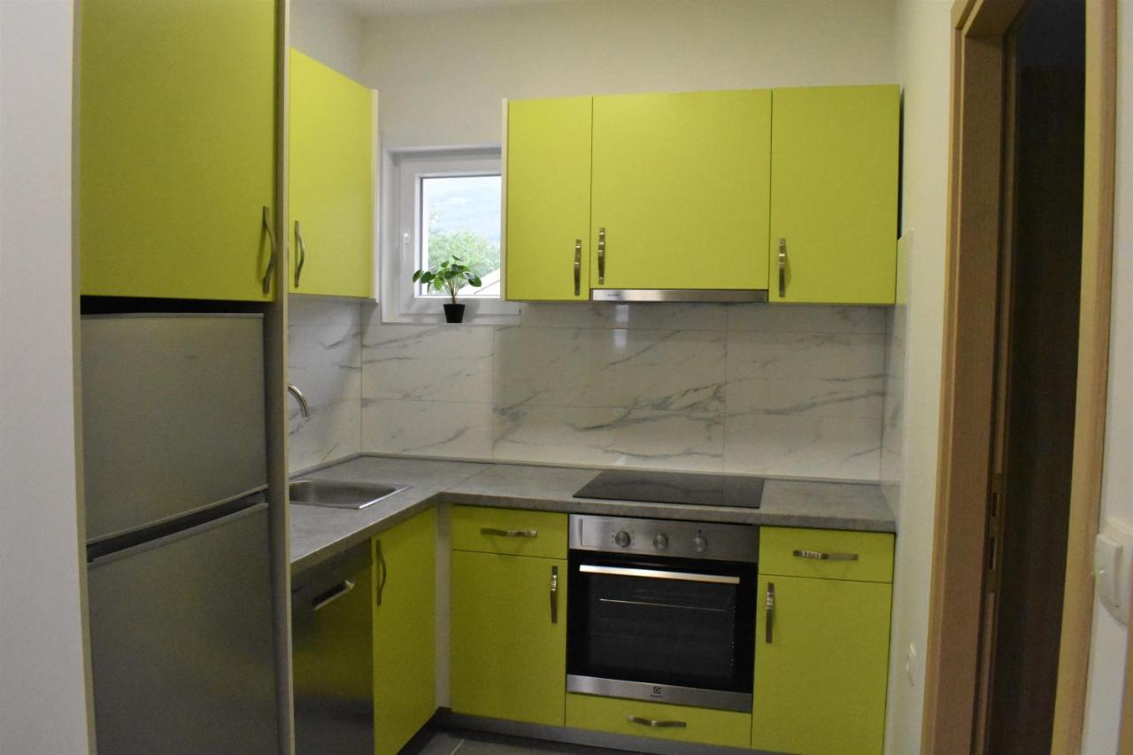 Apartmani Skorpion Каштела Экстерьер фото