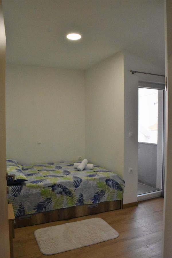 Apartmani Skorpion Каштела Экстерьер фото