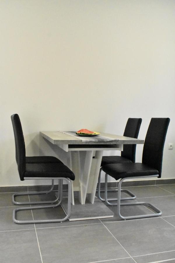 Apartmani Skorpion Каштела Экстерьер фото